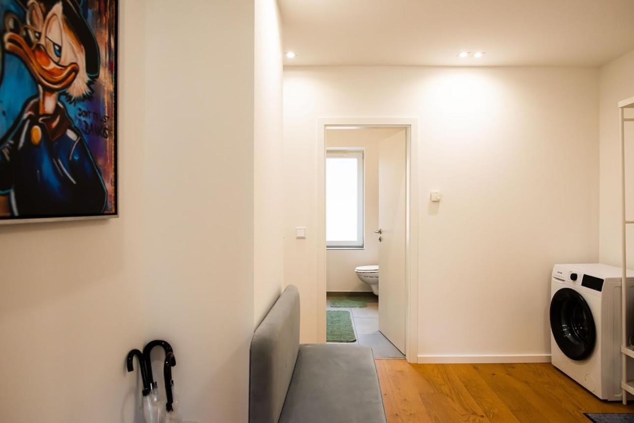 Schoene, Zentrale Fuer 4 Personen Apartment Augsburg