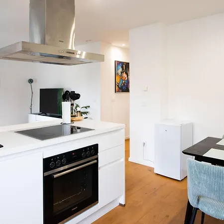 Schoene, Zentrale Wohnung Fuer 4 Personen Augsburg Buitenkant foto