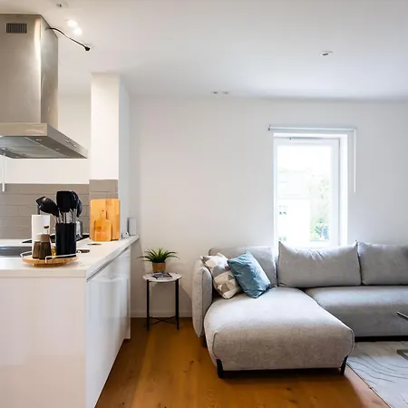 Schoene, Zentrale Wohnung Fuer 4 Personen Augsburg Buitenkant foto